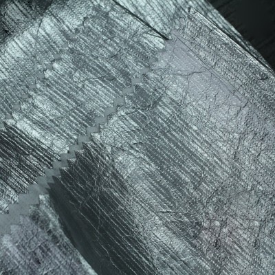 SZ-XR  特衛強  杜邦紙  超薄纸纹纸感防晒衣夹克布料  克重： 55（g/㎡）幅寬：145cm  成份：聚丙烯   側面照